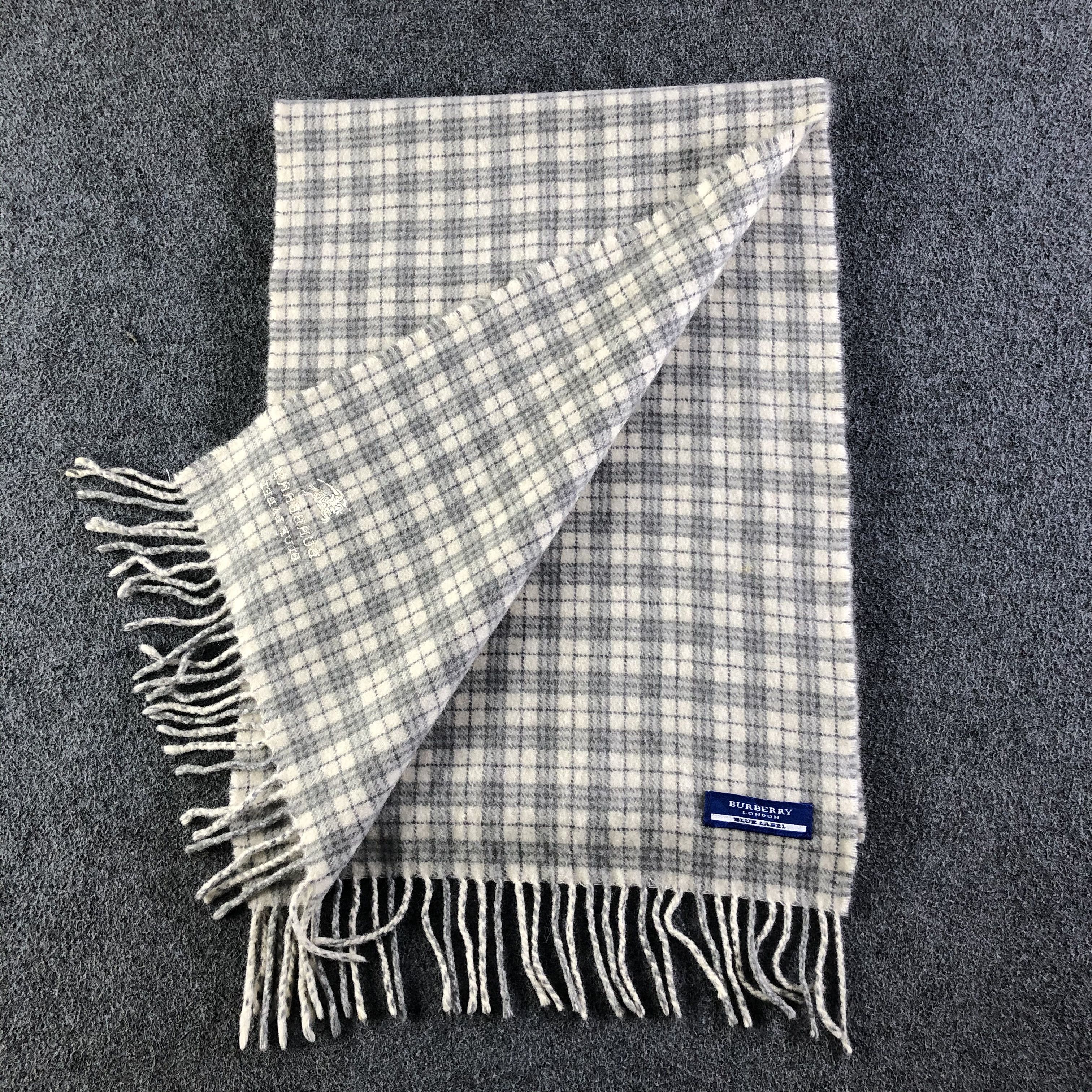 Burberry Burberry Blue Label Scarf / Muffler / Neckwear Size ONE SIZE - 6 Thumbnail