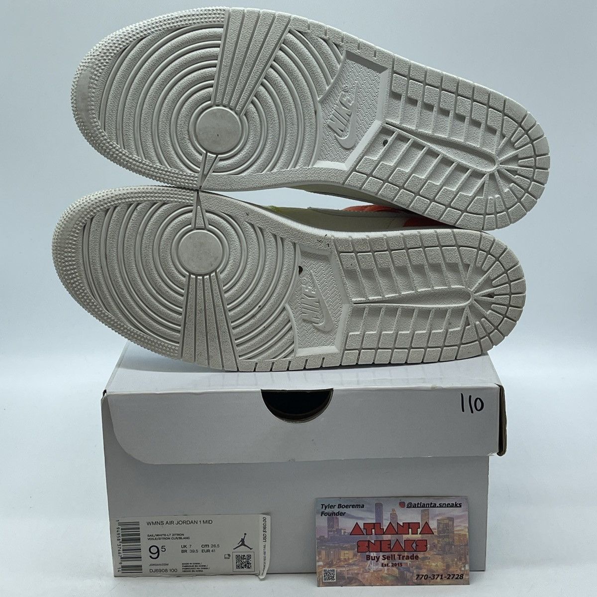 Jordan Brand Wmns air Jordan 1 mid to my first coach Size US 9.5 / IT 39.5 - 7 Thumbnail
