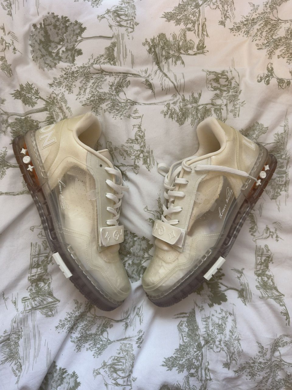 Louis Vuitton Louis Vuitton Trainer Transparent Size US 9 / EU 42 - 2 Thumbnail