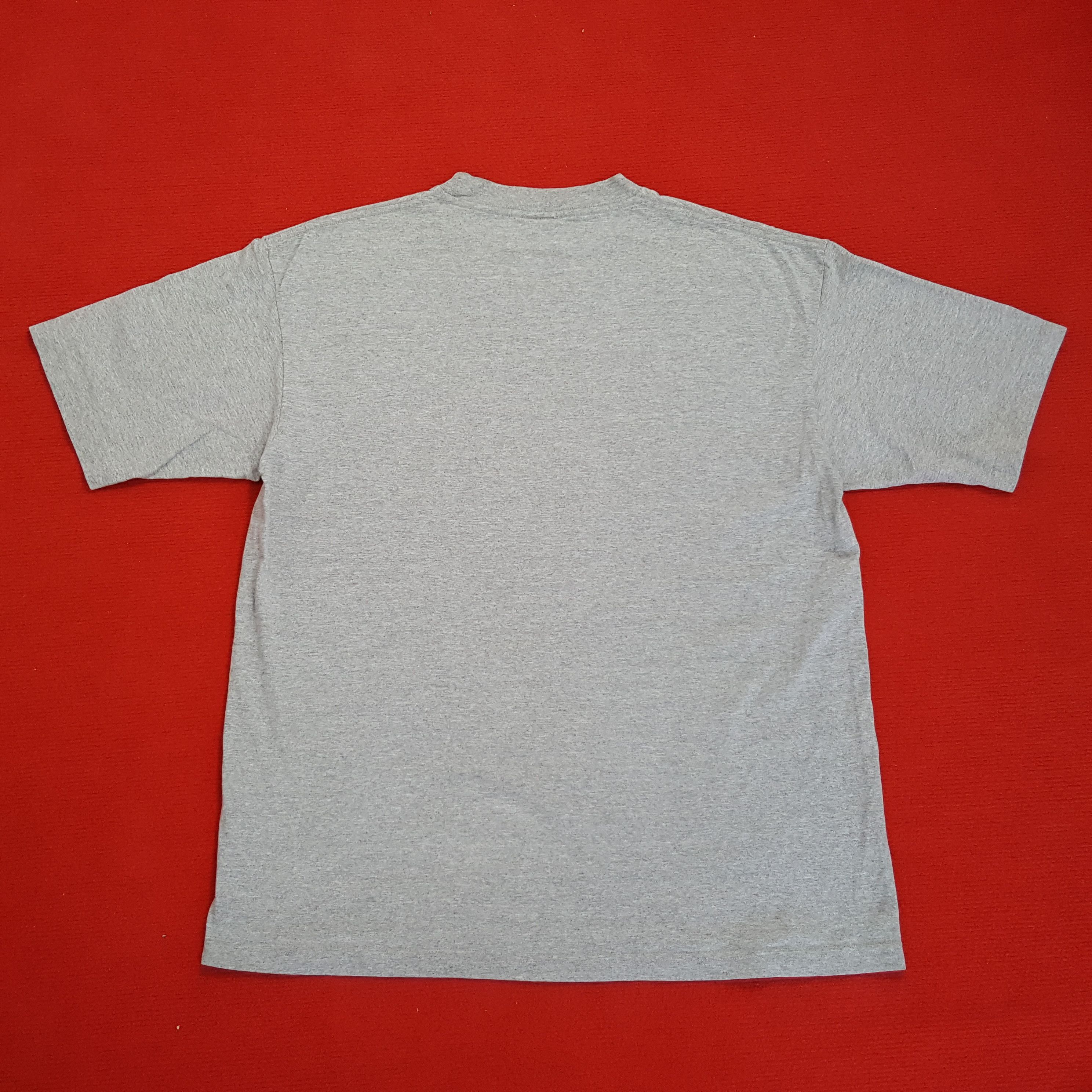 MLB × Vintage MLB Cleveland Indians Major League Baseball Vintage Tshirt Size US XL / EU 56 / 4 - 4 Thumbnail