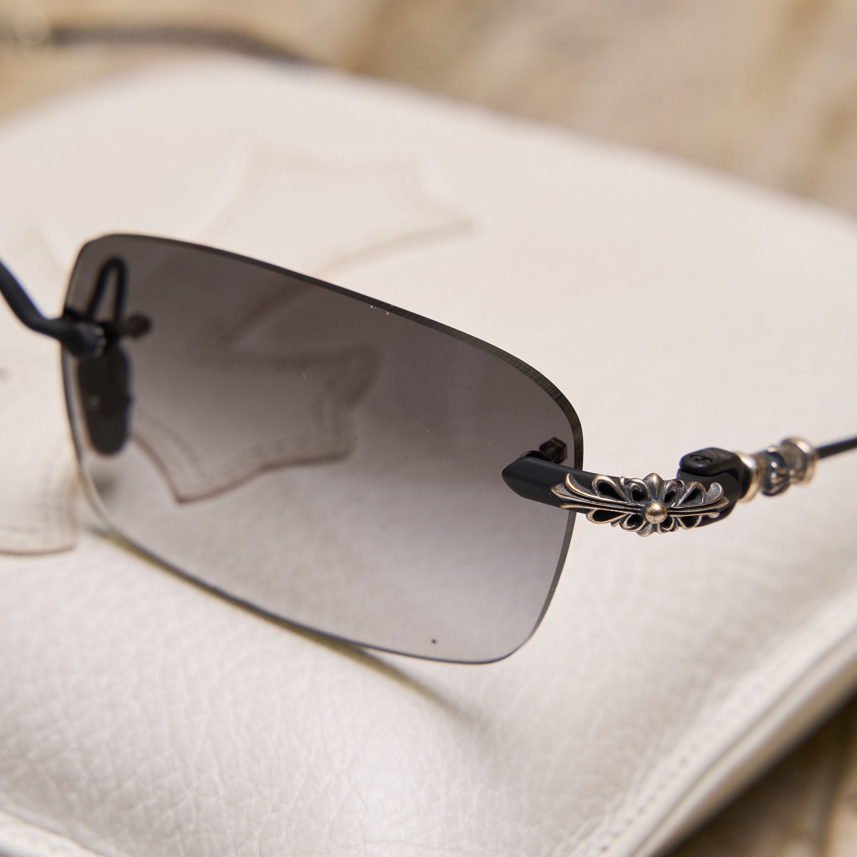 Chrome Hearts CHROME HEARTS PILLS III MATTE BLACK/MATTE BLACK-Plastic-Sun Size ONE SIZE - 5 Thumbnail