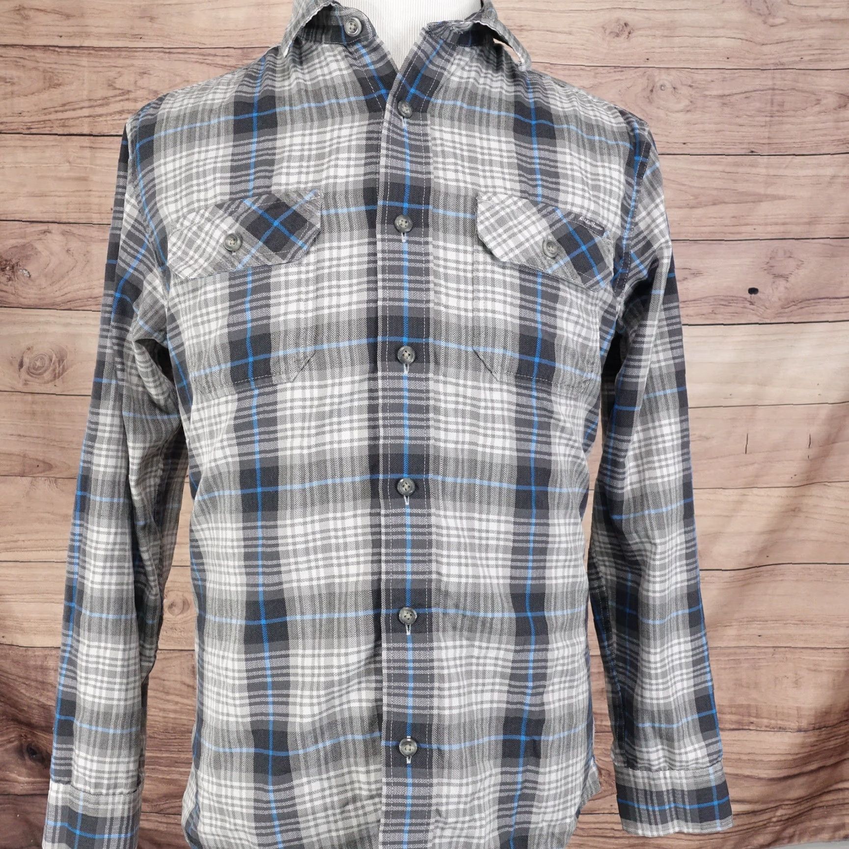 Eddie Bauer EDDIE BAUER LONG SLEEVE PLAID 100% POLYESTER BUTTON DOWN SHIRT MENS SZ M MEDIUM Size US M / EU 48-50 / 2 - 3 Thumbnail