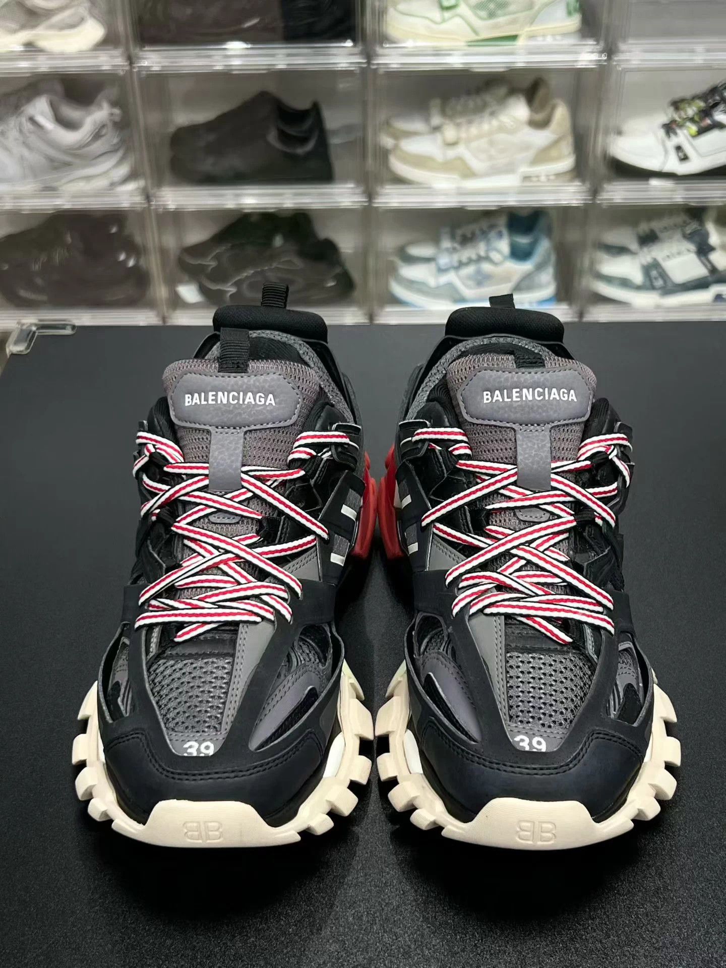 Balenciaga Balenciaga Track Black Red 39 Size US 8 / IT 38 - 2 Thumbnail