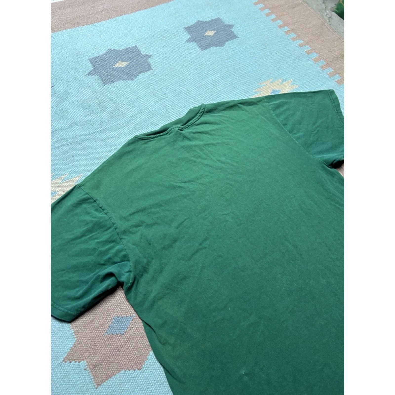 Hanes VINTAGE Hanes T-Shirt Forest Green 90s Beefy Cotton Large Men Regular Size L Womens/Mens? (Note: Gender at end per rules) Size US L / EU 52-54 / 3 - 7 Thumbnail