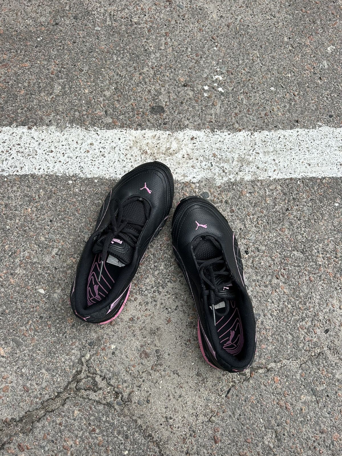 Puma × Vintage 2000s Puma Vintage Sneakers black pink Size US 6 / IT 36 - 1 Thumbnail