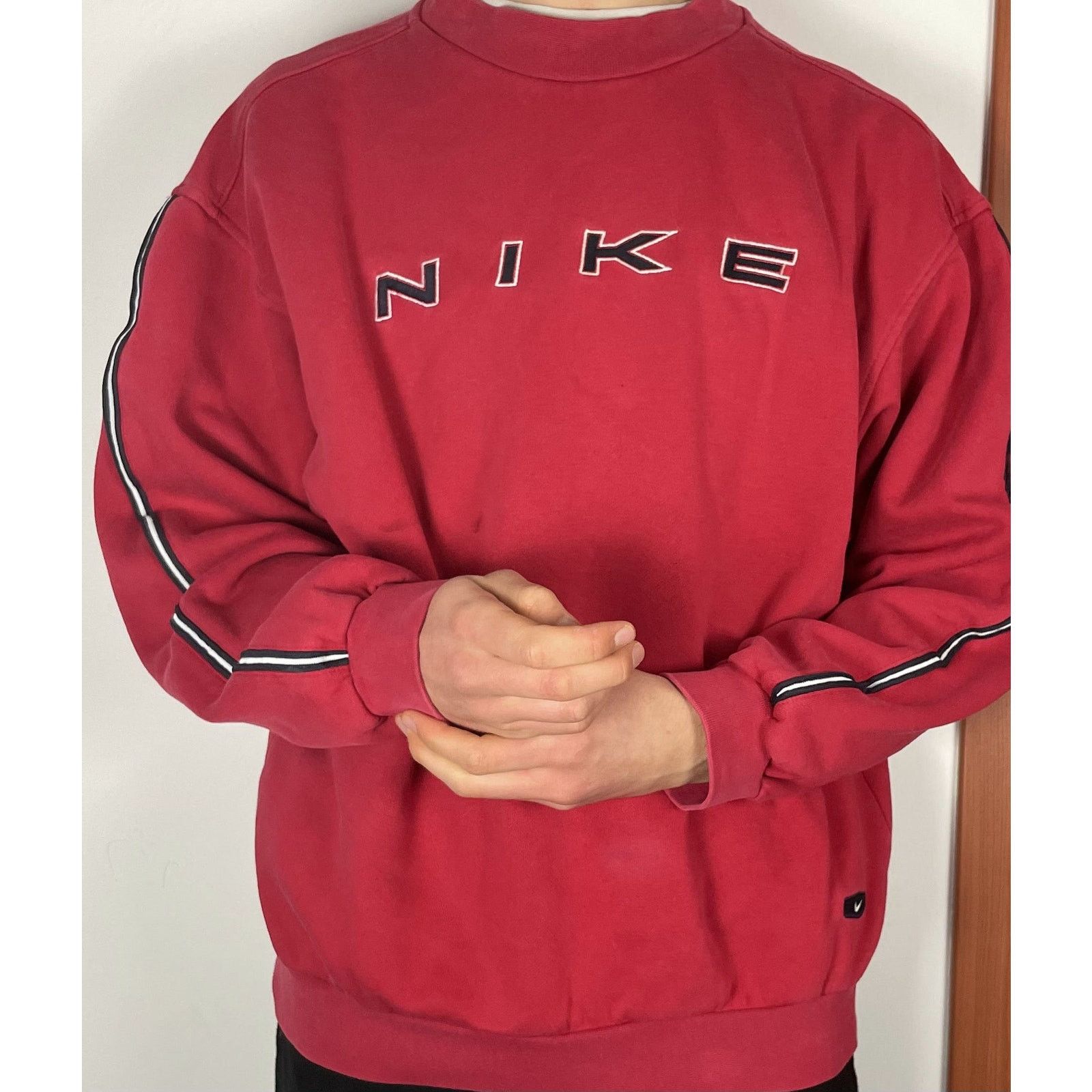 Nike × Vintage Vintage Nike Men Red Spellout Fleece Lined Sweatshirt Medium Size US M / EU 48-50 / 2 - 2 Thumbnail