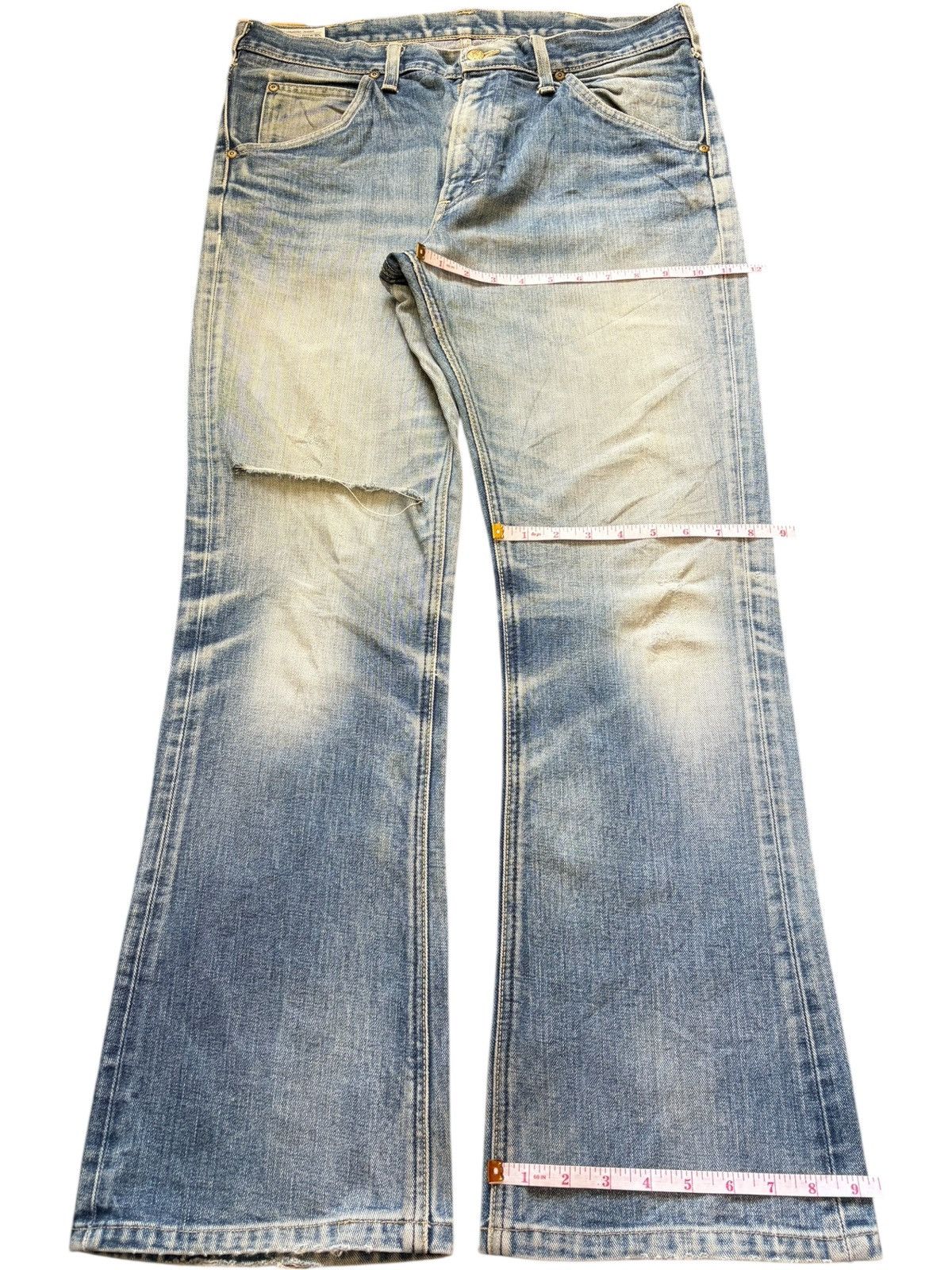 Lee Vintage 90s Lee Riders Faded Wash Distress Flare Jeans Size US 35 - 8 Thumbnail