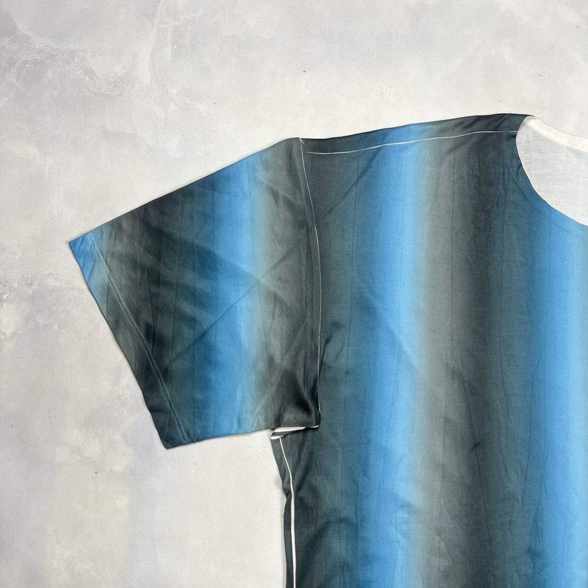 Issey Miyake Issey Miyake Men Galaxy T-Shirt Size US XL / EU 56 / 4 - 3 Thumbnail