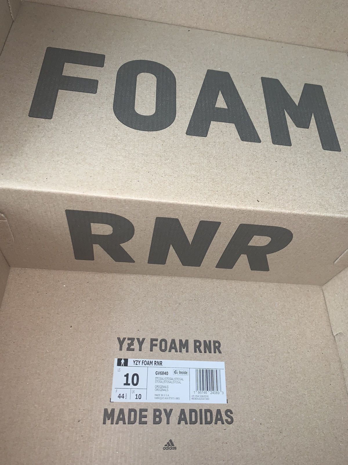 Adidas Yeezy Foamrunner Stone Salt Size 10M Size US 10 / EU 43 - 11 Thumbnail