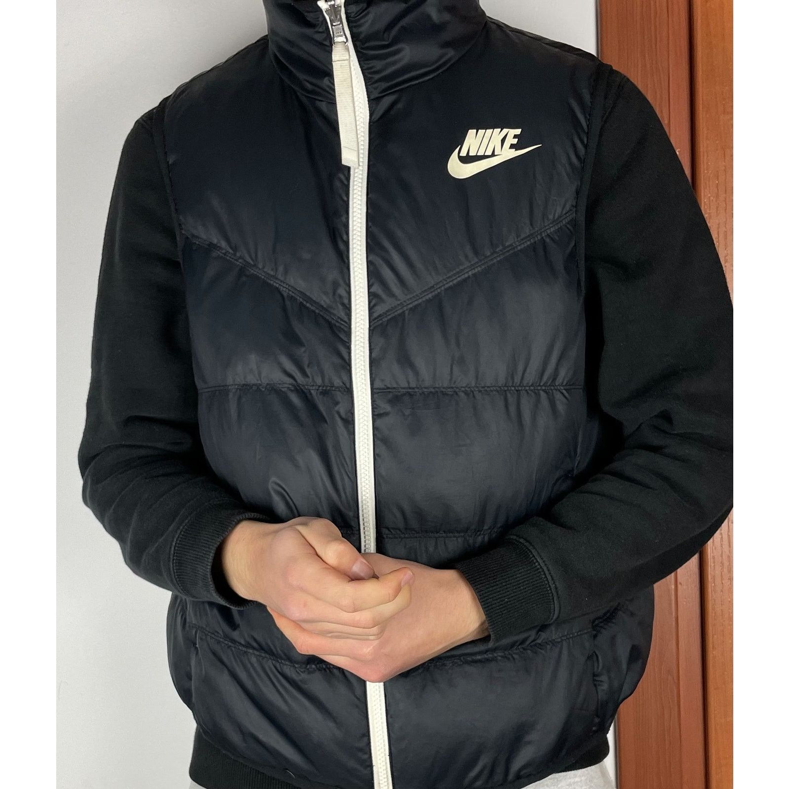 Nike Nike Women Black Long Sleeve Outdoor Full Zip Puffer Vest S Size S / US 4 / IT 40 - 3 Thumbnail