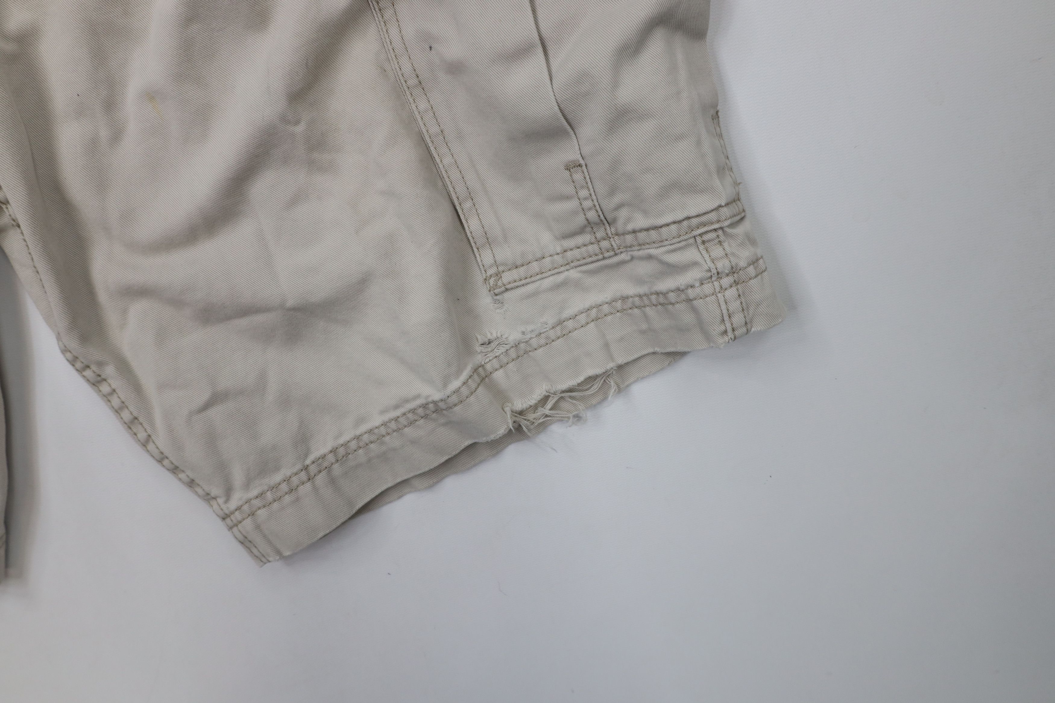 Levi's × Vintage Vintage Y2K Levis 2003 Baggy Cargo Shorts Beige Cotton Size US 34 / EU 50 - 5 Thumbnail