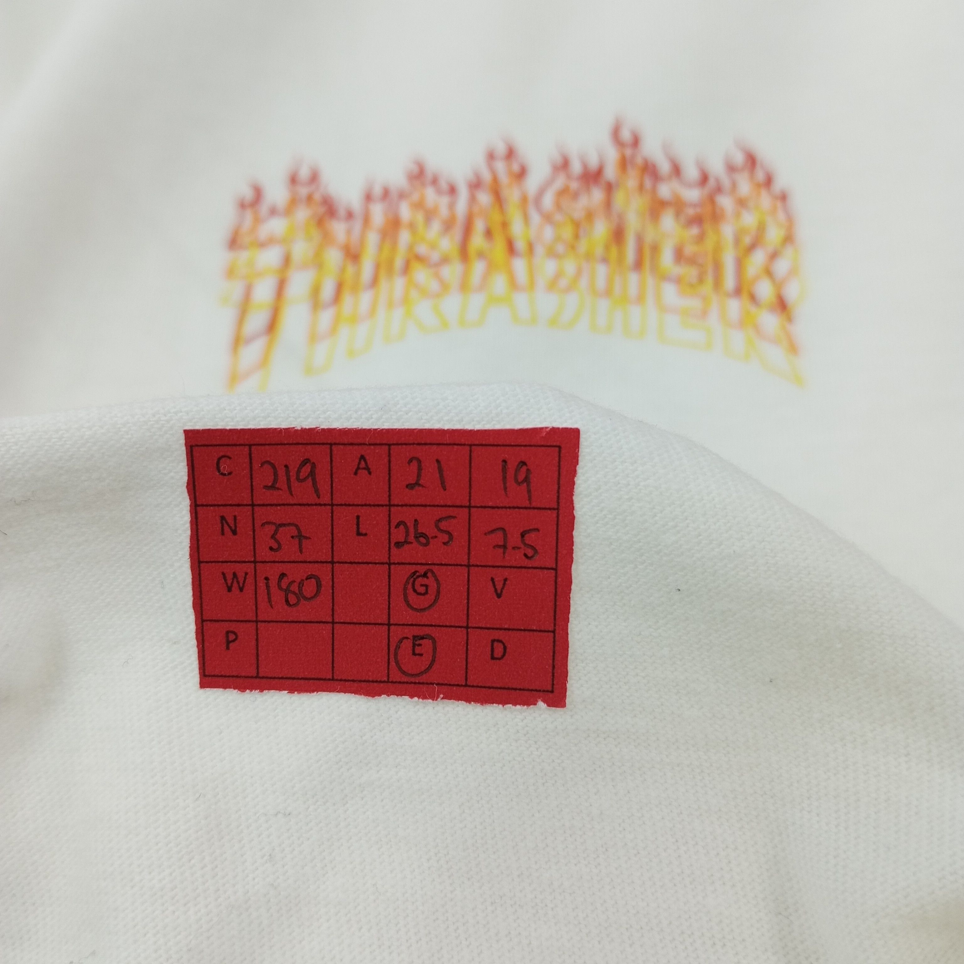 Thrasher × Vintage Thrasher Flames Design Skateboard Style Tshirt C219N37 Size US L / EU 52-54 / 3 - 9 Thumbnail