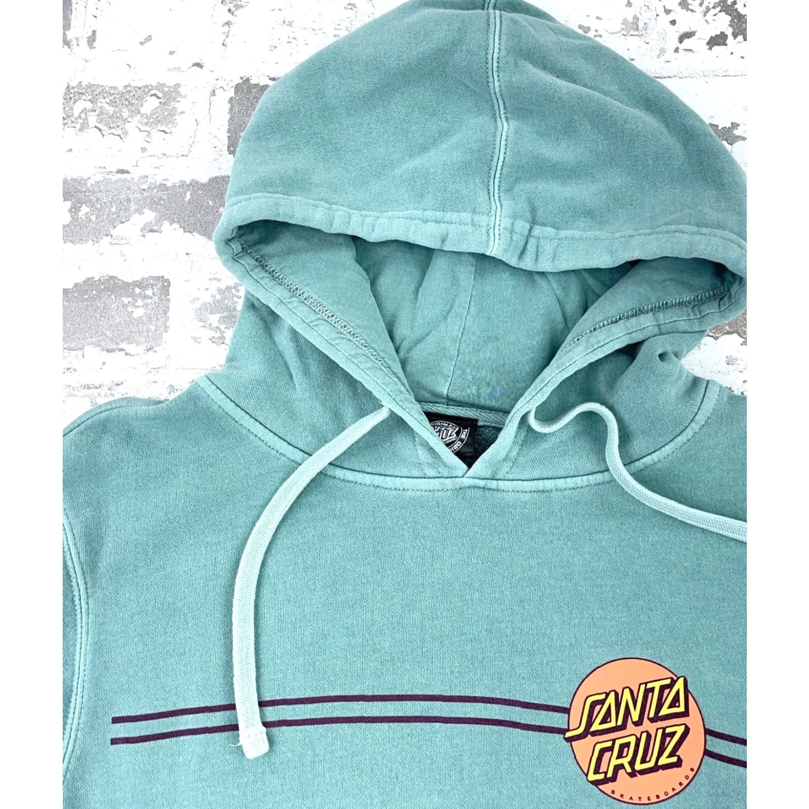 Vintage Santa Cruz Hoodie Men S Blue Sweatshirt Teal Logo Embroidered Pullover Knitted Fleece Pockets Hooded Regular Size S Shirt Size US S / EU 44-46 / 1 - 3 Thumbnail