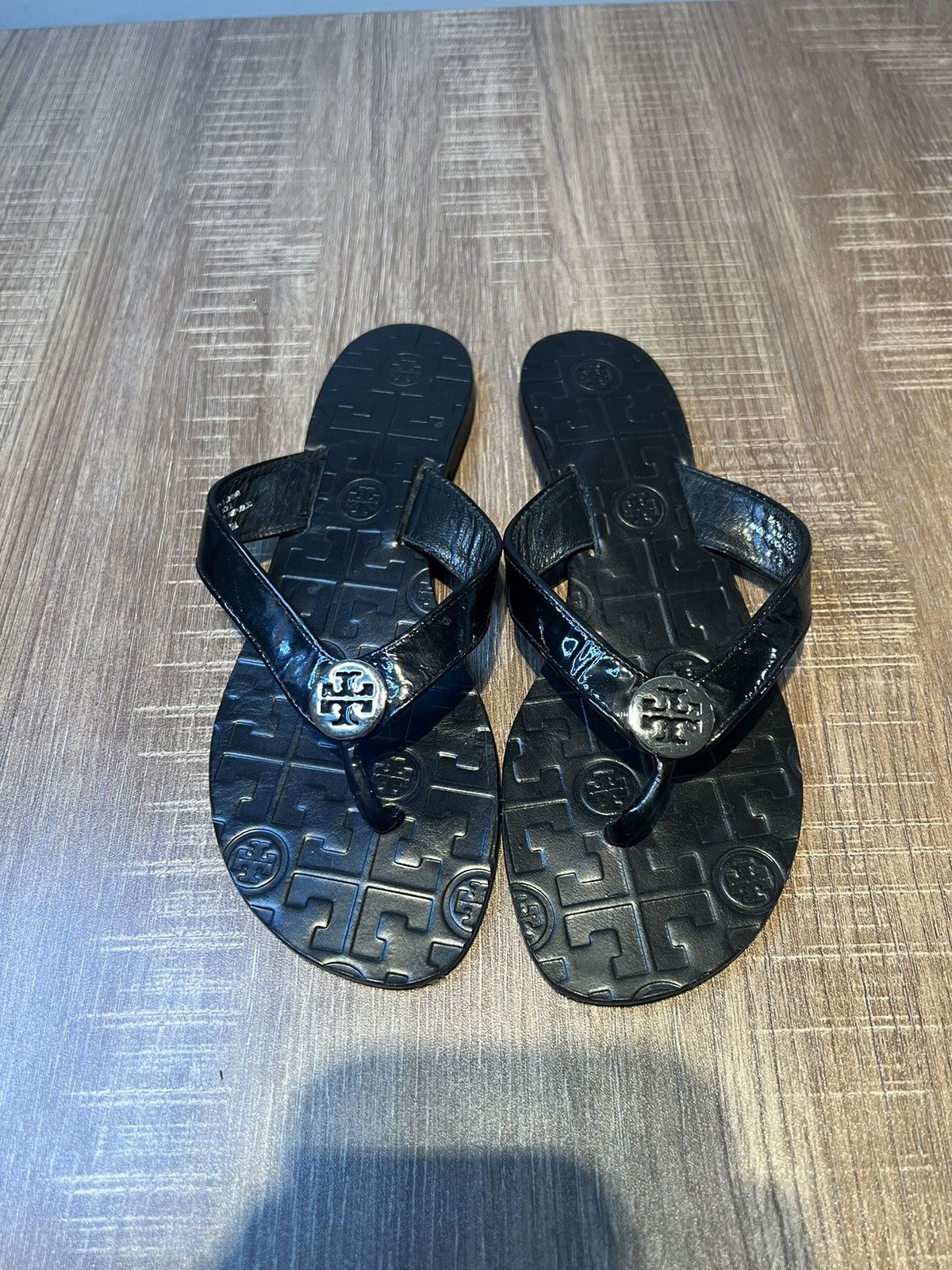 Tory burch thora sales