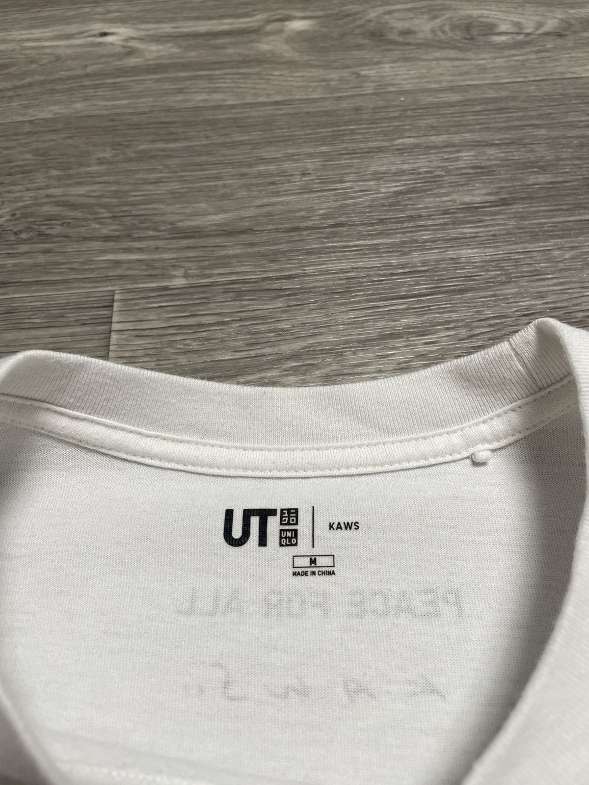 Kaws × Uniqlo Kaws x Uniqlo Peace For All T-Shirt Size US M / EU 48-50 / 2 - 6 Thumbnail