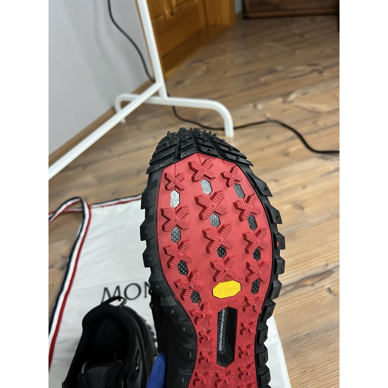 Moncler NWOB Moncler Trailgrip GTX Men`s Black Waterproof Sneakers Size US 10.5 / EU 43-44 - 11 Thumbnail