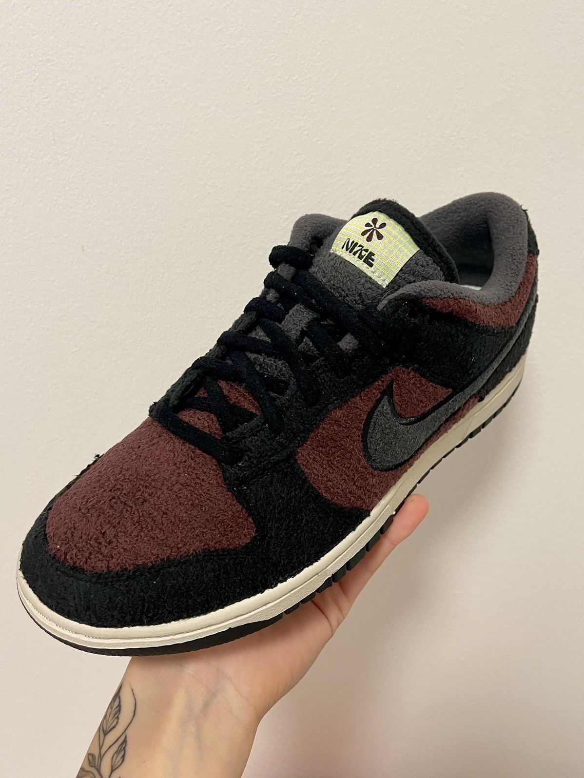 Nike NIKE DUNK LOW SE FLEECE PACK BURGUNDY CRUSH Size US 9 / IT 39 - 1 Thumbnail