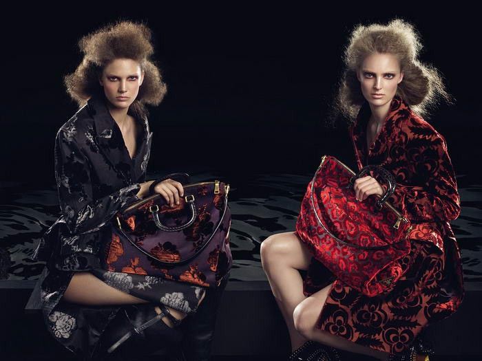 Prada Prada F/W 2009 Runway Black Silk Velvet Floral Jacket Size S / US 4 / IT 40 - 3 Thumbnail