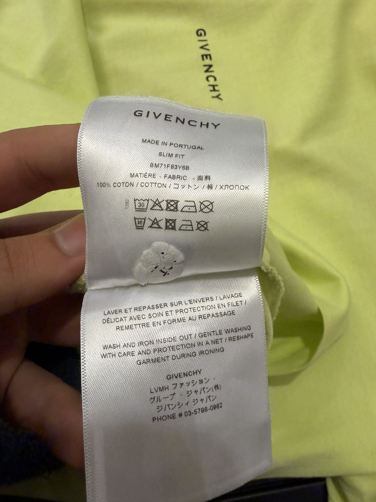 Givenchy Givenchy Spellout Tee - Neon Green Size US M / EU 48-50 / 2 - 5 Thumbnail