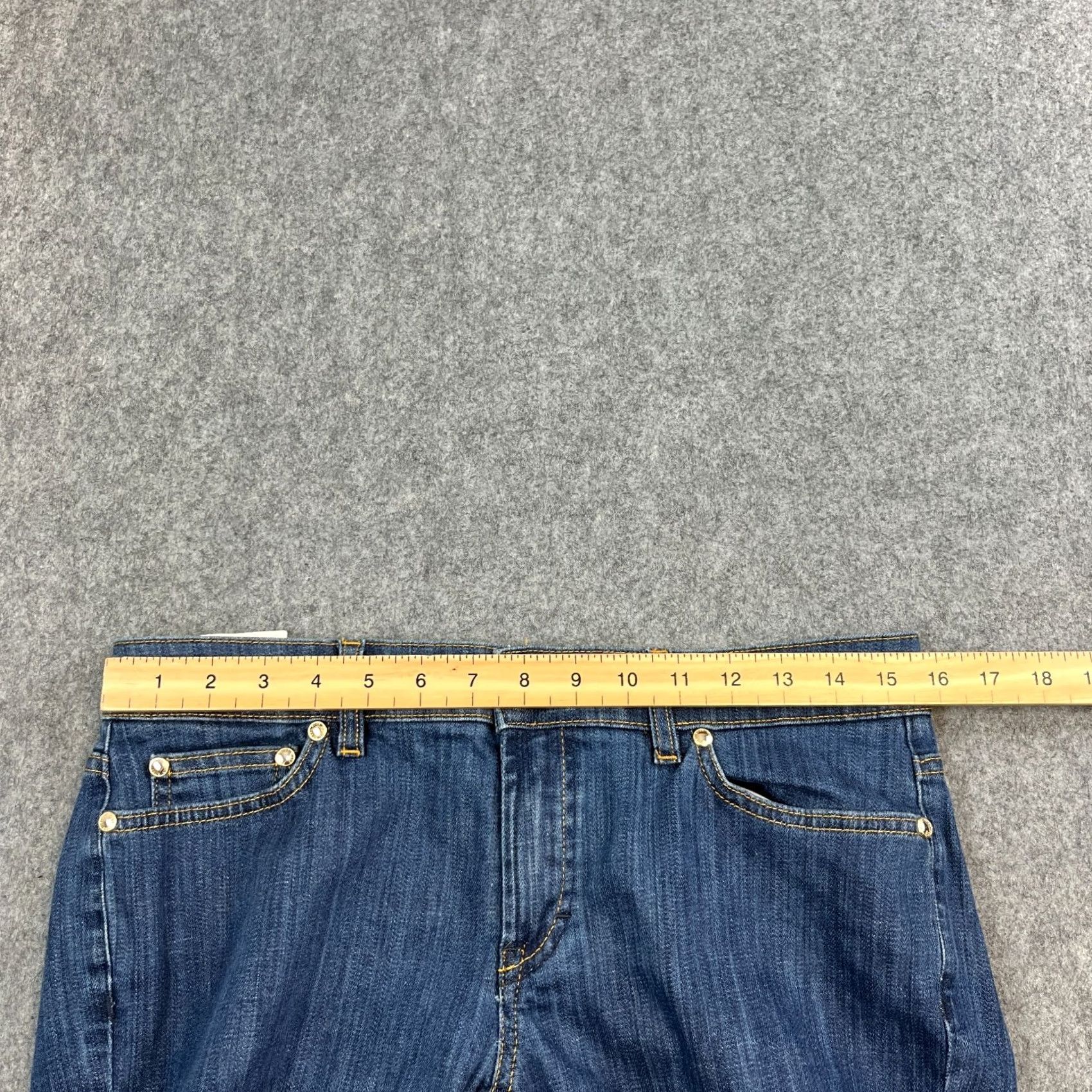 Hugo Boss HUGO BOSS Jeans Bootcut Womens 30 32 Blue Rinse Logo Stretch Easy Care Pockets Low Rise Denim Size 32" / US 10 / IT 46 - 7 Thumbnail