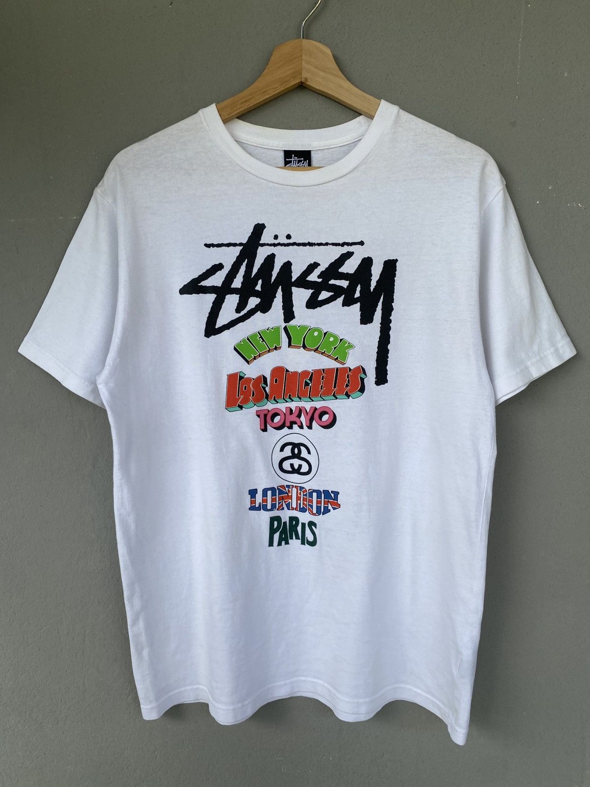 stussy【World Tour】T-shirt World Tour Tee – Black | Tees | Stüssy