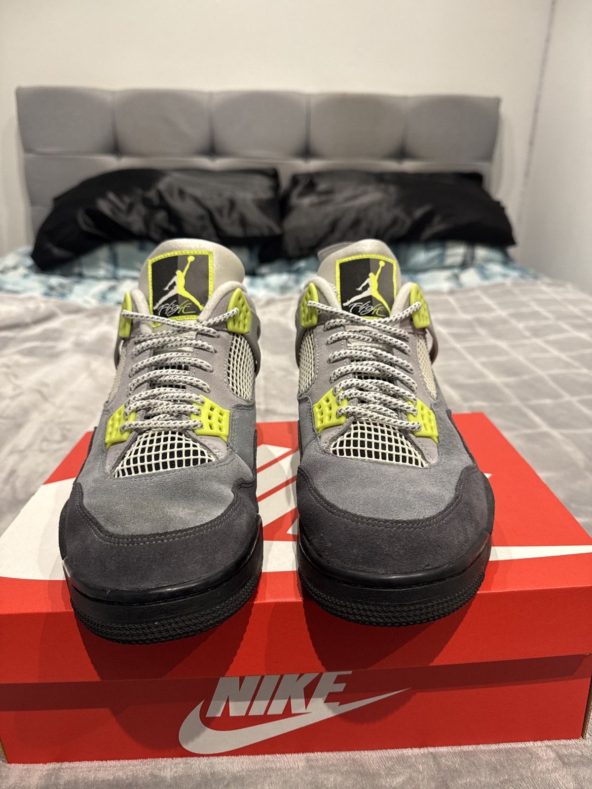 Jordan Brand × Nike Jordan 4 SE 95 Neon Retro Size US 12.5 / EU 45-46 - 3 Thumbnail