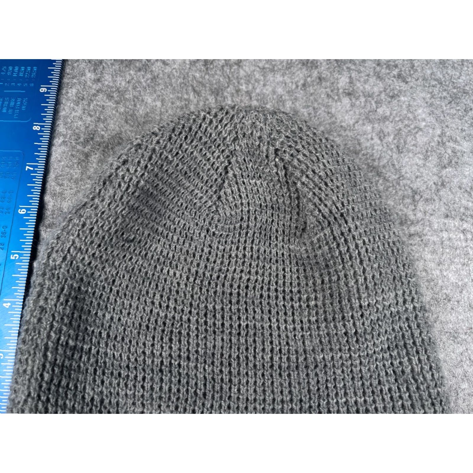 Aeropostale Aeropostale Shield Logo Beanie Toque Adult Gray Knit Acrylic Skater Outdoors Hat Beanie Mens Knit Aero Shield Logo Beanie Gray Adult One Size Beanie Size ONE SIZE - 3 Thumbnail