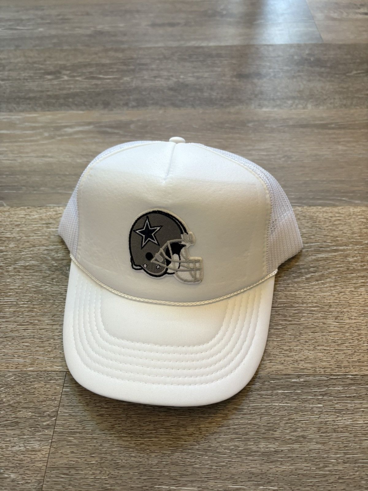 NFL Dallas Cowboys Trucker Hat Size ONE SIZE - 1 Thumbnail