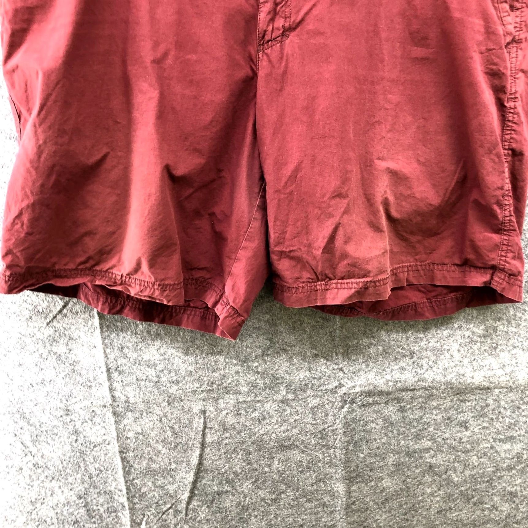Vintage Vintage Columbia Men's Chino Shorts 42 Burgundy Cotton Flat Front Outdoor Casual Relaxed Fit Size US 42 / EU 58 - 4 Thumbnail