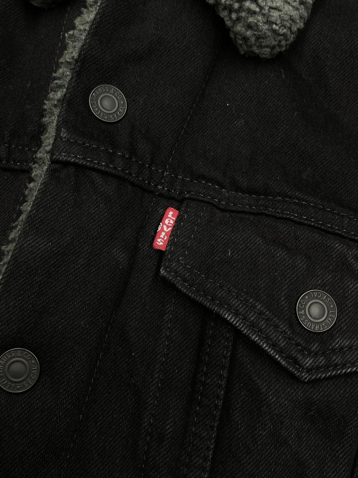 Levi's Mens Levis Sherpa Denim Jacket Black Y2K Size M Size US M / EU 48-50 / 2 - 5 Thumbnail
