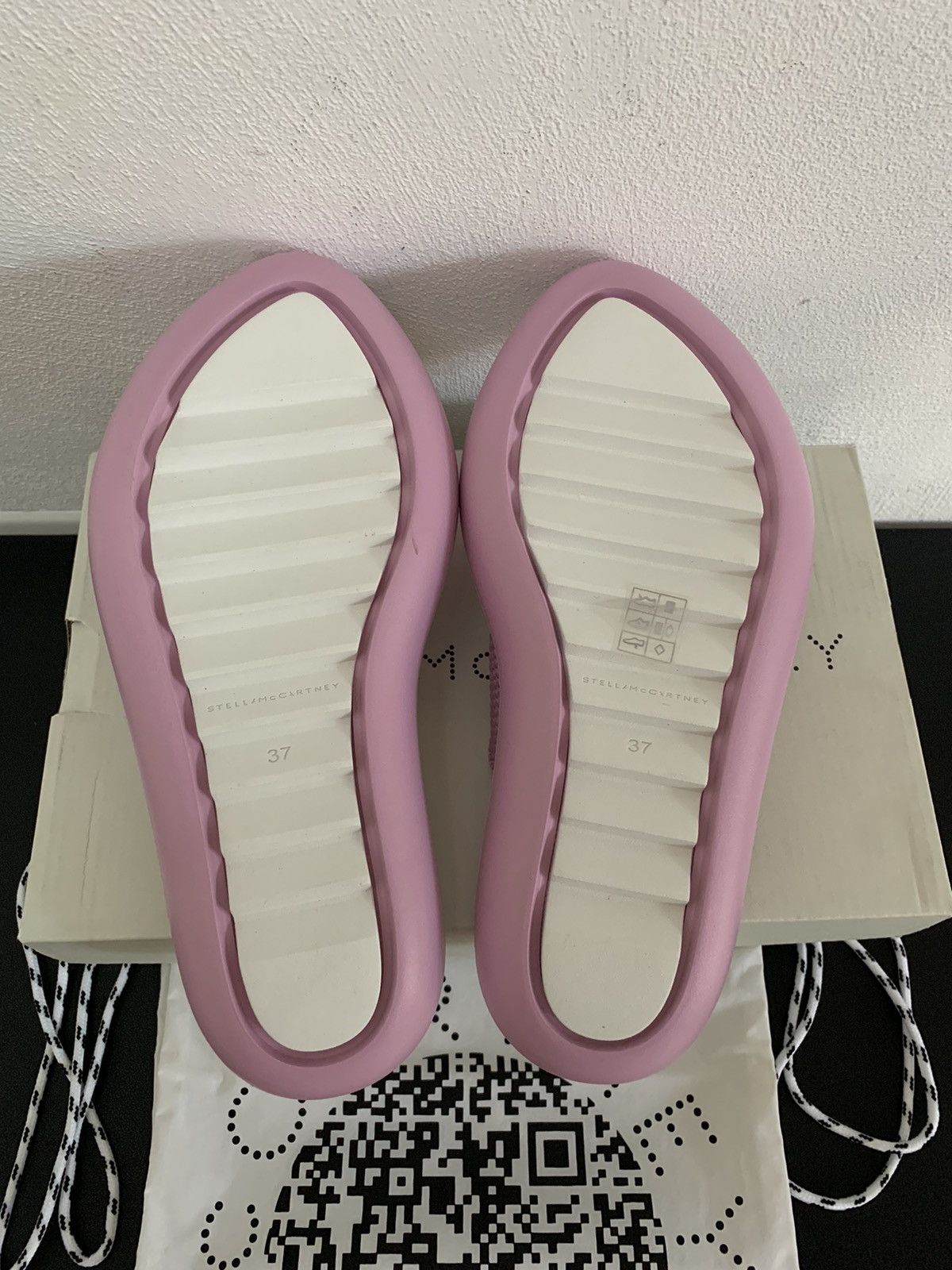 Stella McCartney Stella McCartney Air Slide Flip Flop Size US 7 / IT 37 - 12 Thumbnail