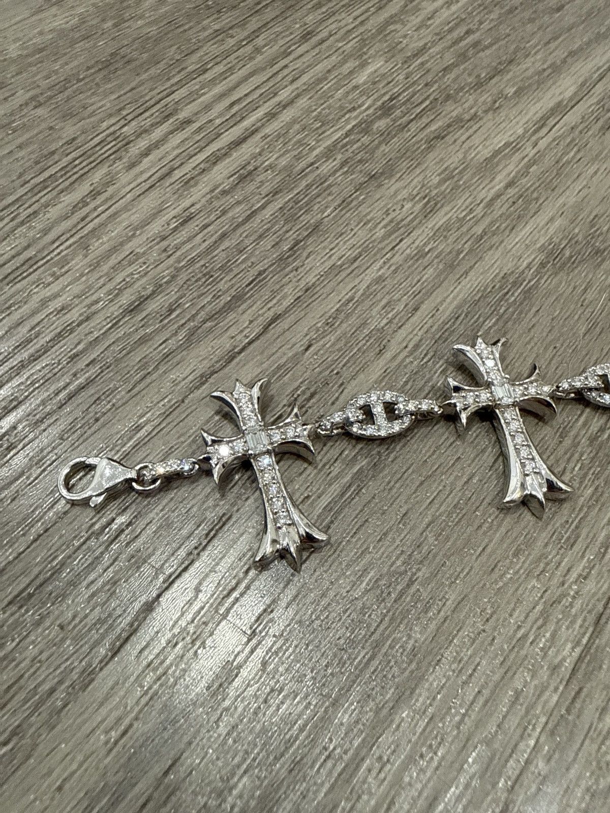 Other JBH Diamond Cross cut emerald Bracelet Size ONE SIZE - 2 Thumbnail