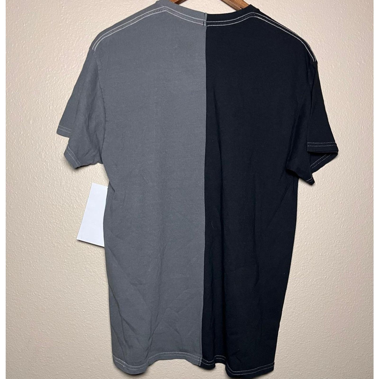 Paper Planes Paper Plane Split Graphic Tee – Size M Size US M / EU 48-50 / 2 - 2 Thumbnail