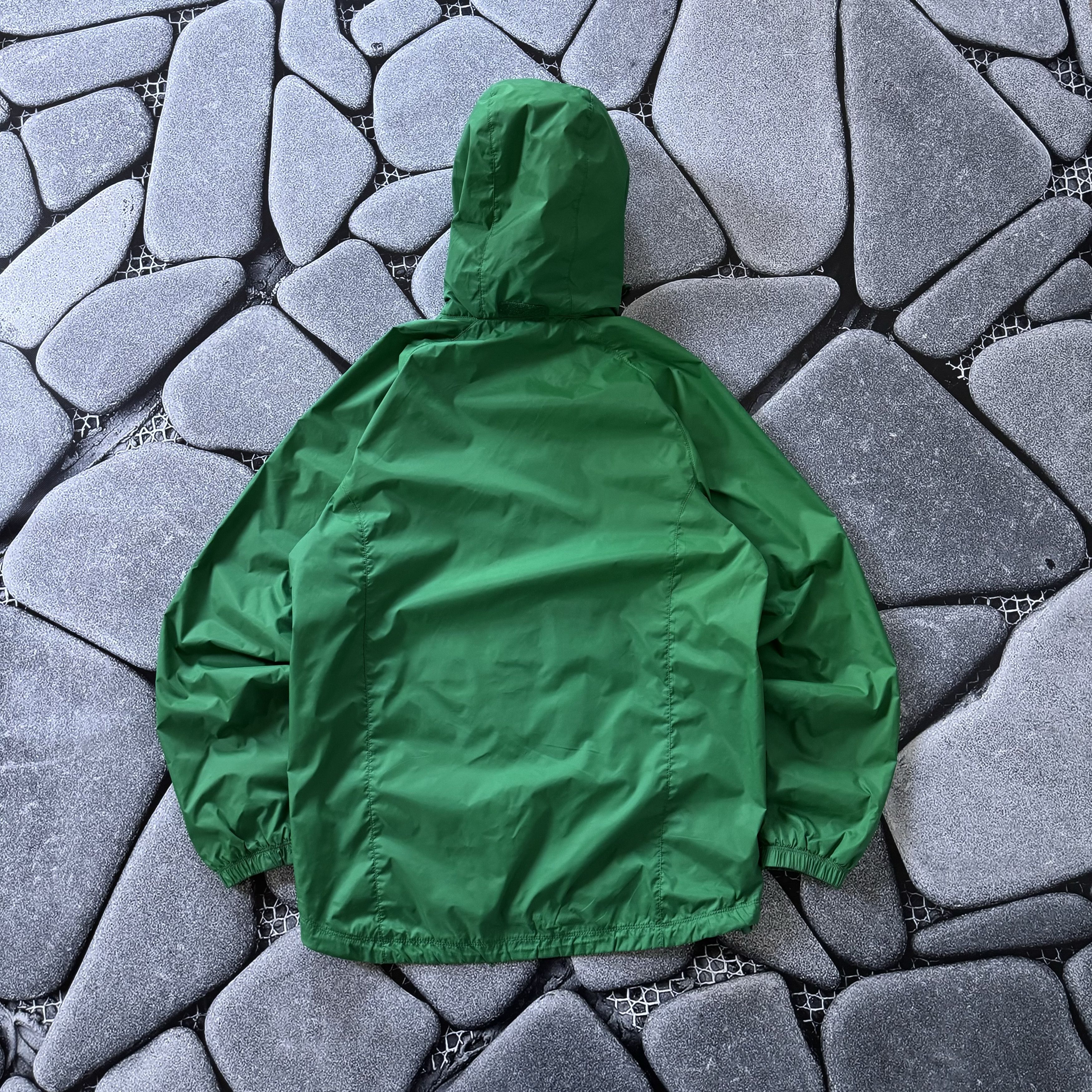 Nike NIKE VINTAGE GREEN WINDBREAKER ZIP SWOOSH JACKET Size US M / EU 48-50 / 2 - 2 Thumbnail