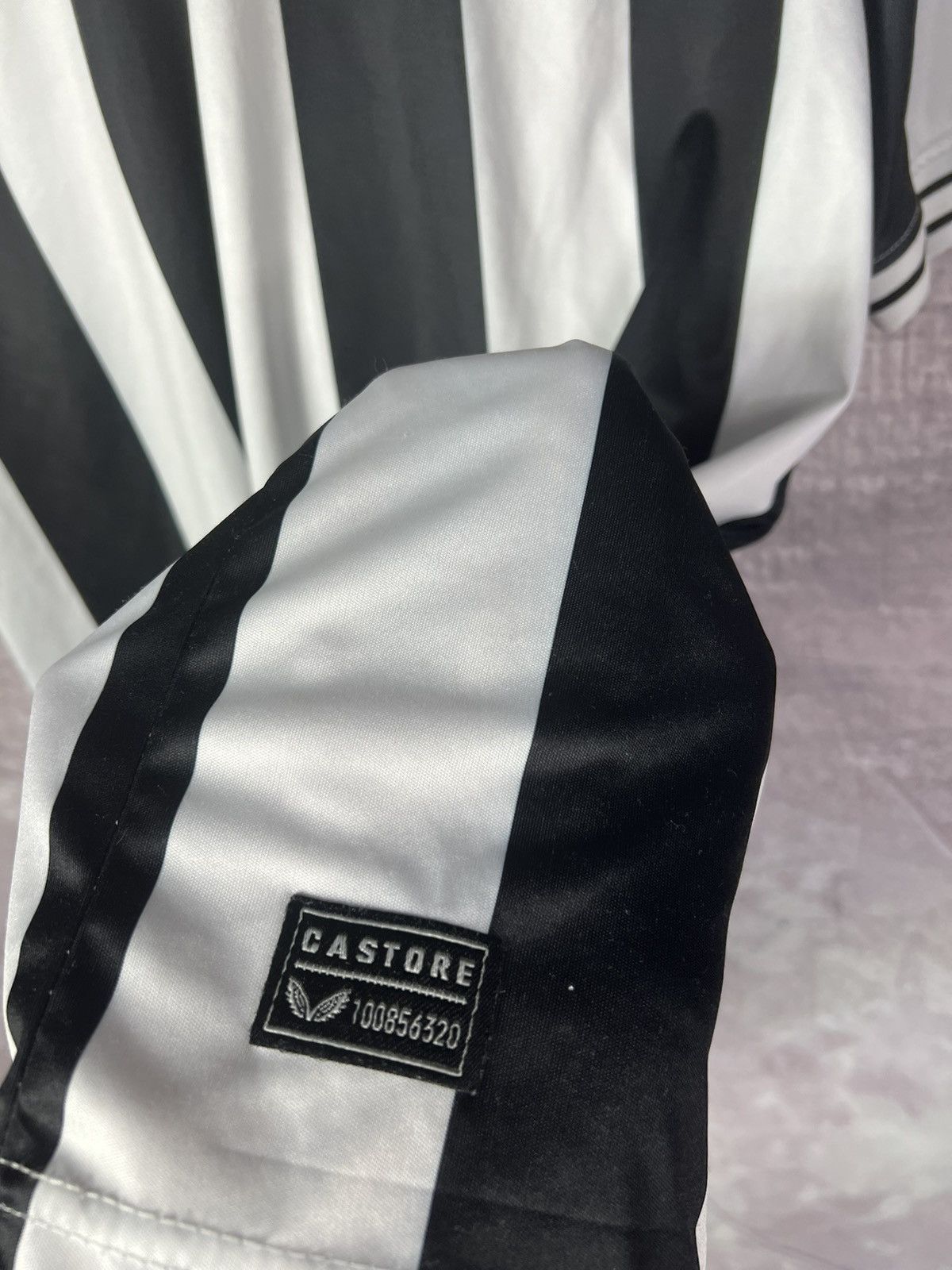 Castore New Castle 130 years Castore Soccer Jersey Shirt Size US L / EU 52-54 / 3 - 11 Thumbnail