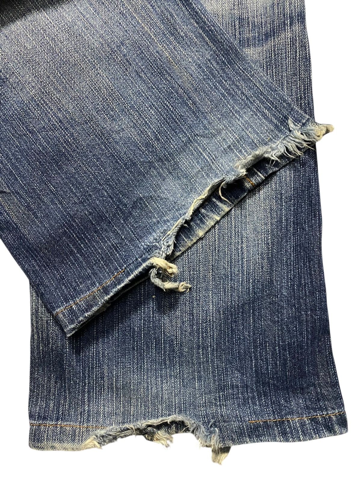 Japanese Brand Vintage Edwin 431 XVS Blue Wash Distressed Flare Jeans Size US 31 - 15 Thumbnail