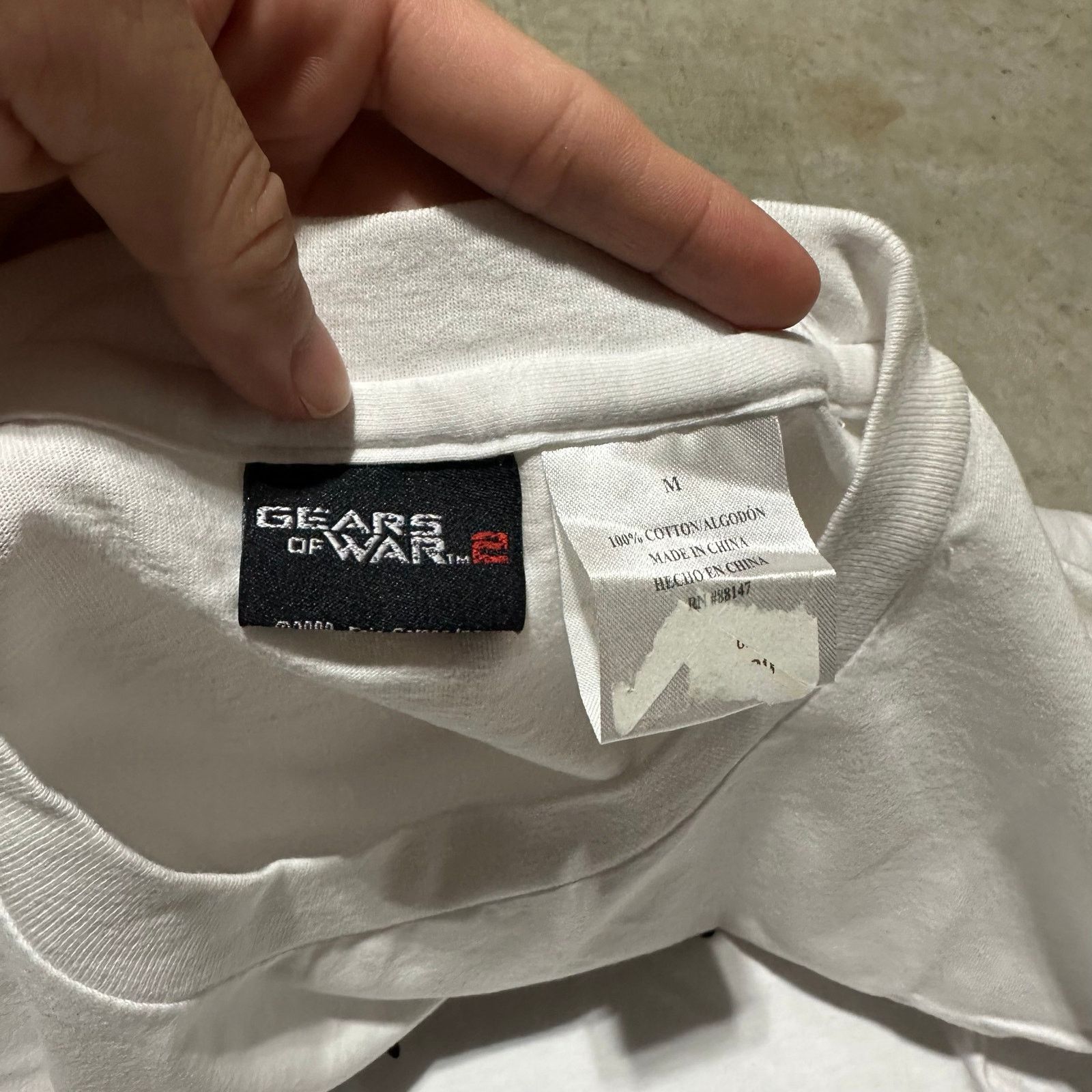 Fruit Of The Loom Gears of War 2 Promo Tee Size Medium in Men Size US M / EU 48-50 / 2 - 2 Thumbnail