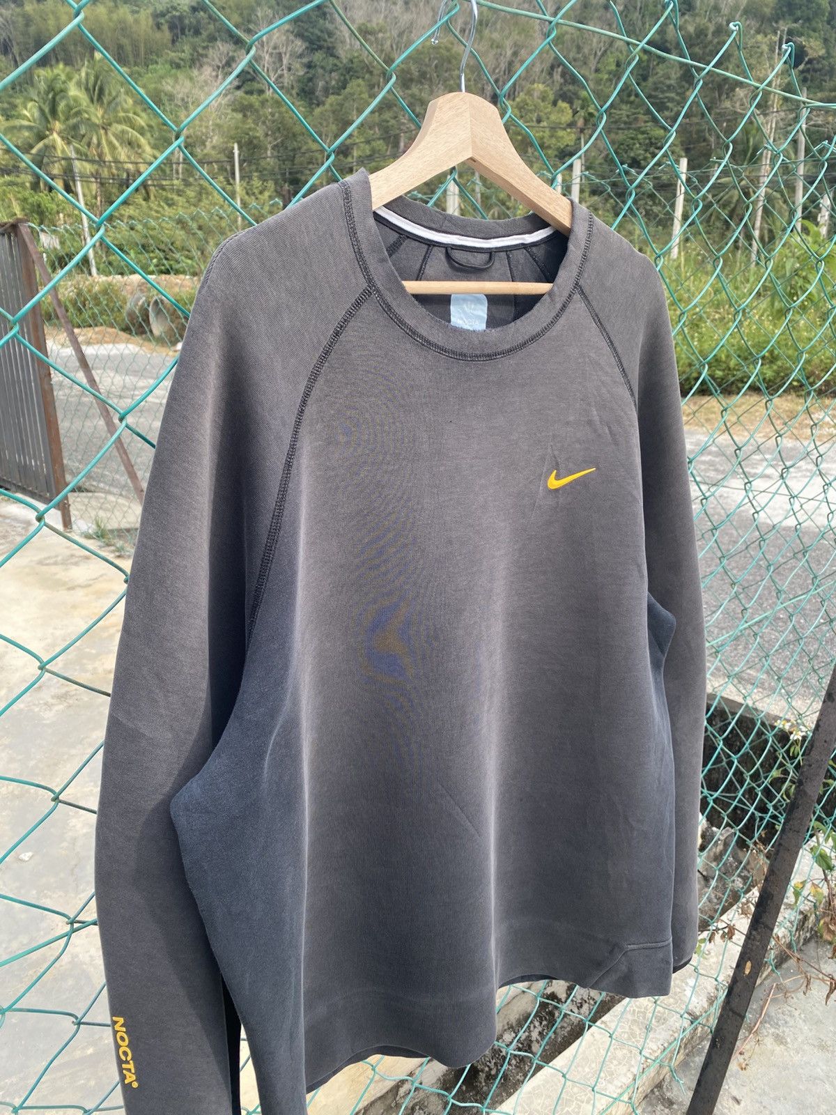 NOCTA × Nike Distressed Nike X Nocta sun faded sweater Size US XL / EU 56 / 4 - 4 Thumbnail