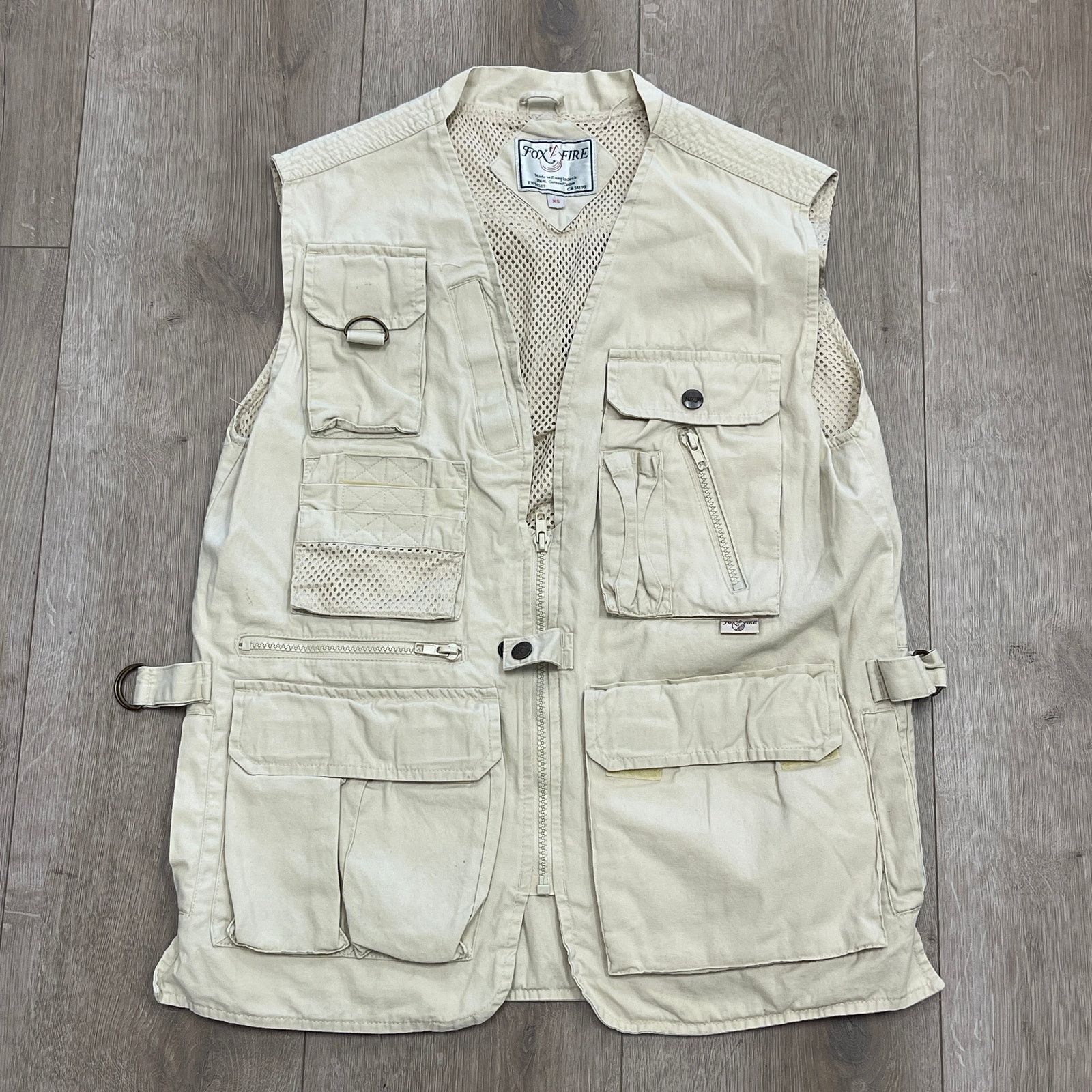 Fox Fire Ultimate fishing outdoor vest cream cargo Size XS