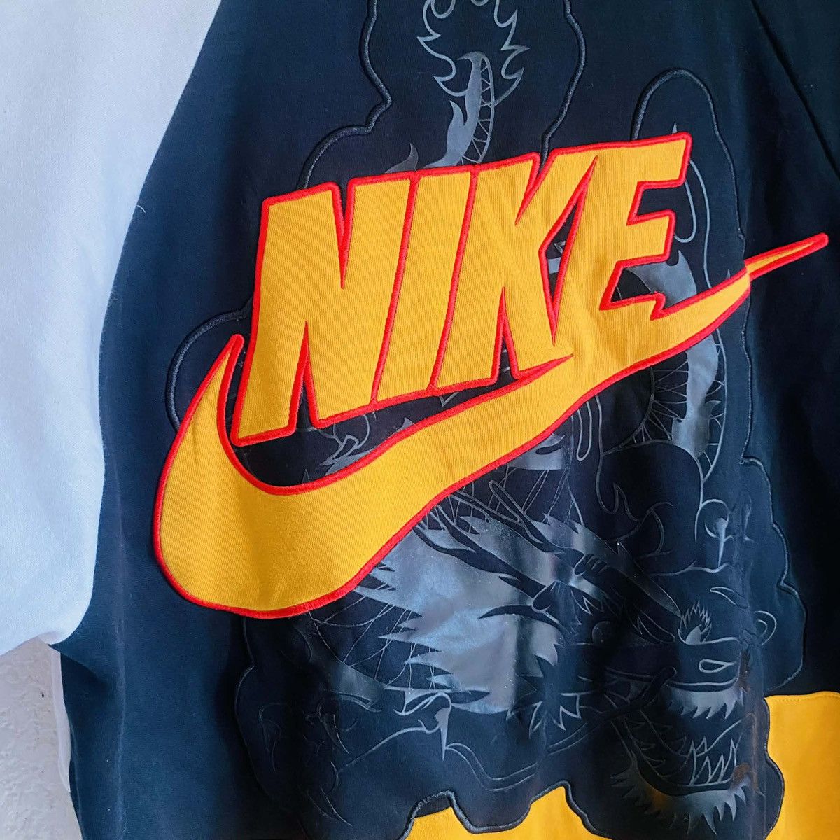 Nike NIKE NSW CREW SHANGHAI Size US XL / EU 56 / 4 - 6 Thumbnail
