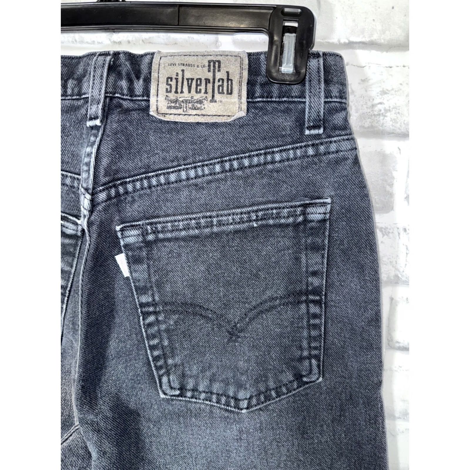 Levi's VINTAGE Levi's Silvertab USA Loose High Waist Black Denim 90s Mom Jeans Womens 6x30” Size 28" / US 6 / IT 42 - 6 Thumbnail