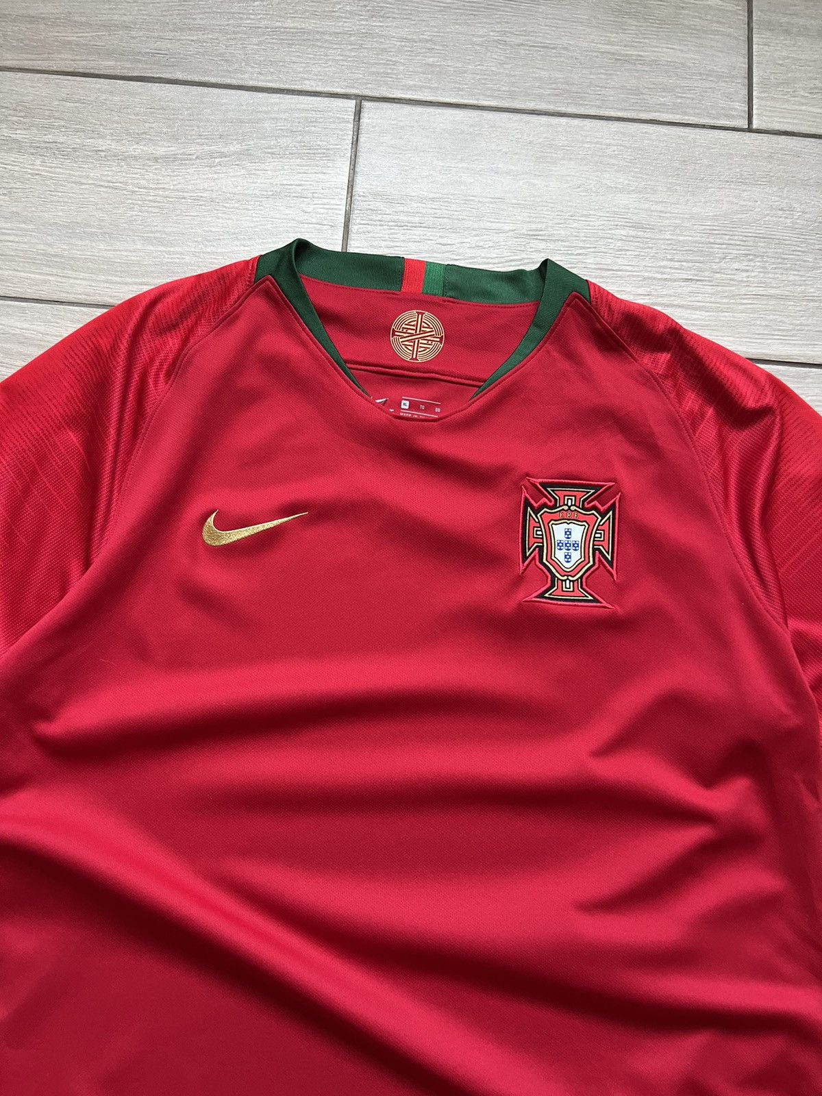 Nike × Vintage Portugal Nike 2018/2019 Home Soccer Football Shirt Jersey Size US XL / EU 56 / 4 - 5 Thumbnail