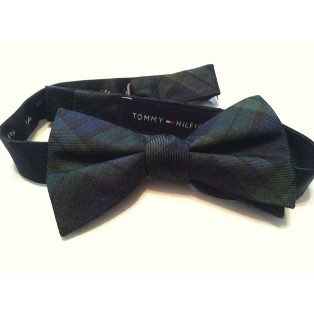 Tommy Hilfiger TOMMY HILFIGER NAVY/GREEN 100%SILK BOW TIE Size ONE SIZE - 1 Thumbnail