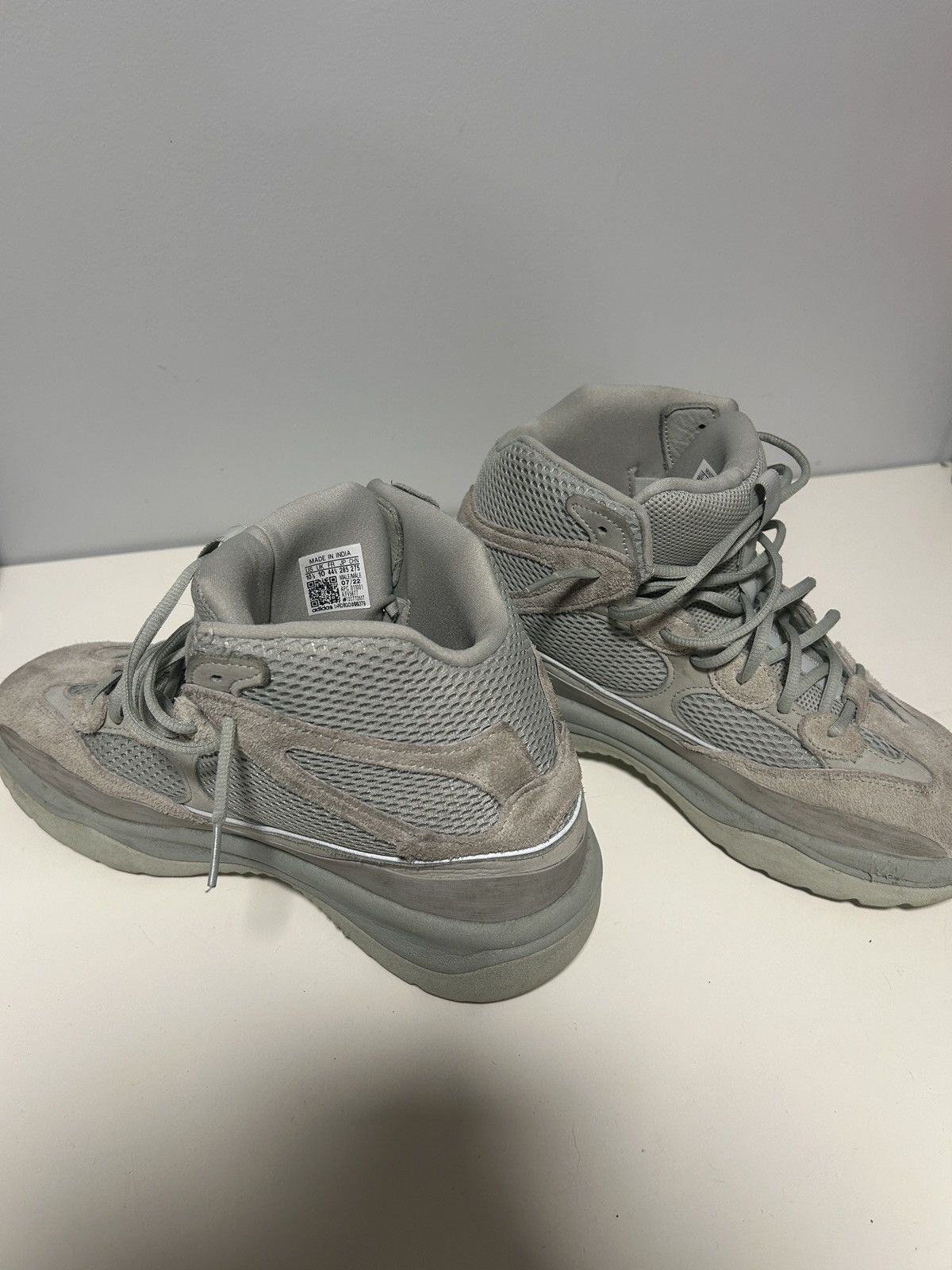 Yeezy Yeezy Desert Boot ‘salt’ Size US 10.5 / EU 43-44 - 1 Thumbnail