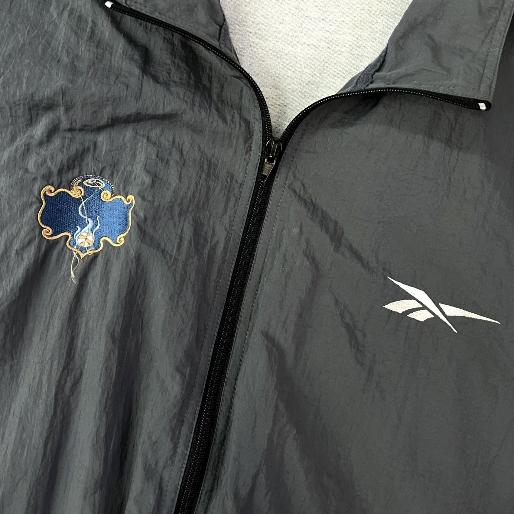 Reebok VINTAGE Reebok Jacket Mens Large Gray Black Windbreaker Full Zip Logo 90s Size US L / EU 52-54 / 3 - 2 Thumbnail