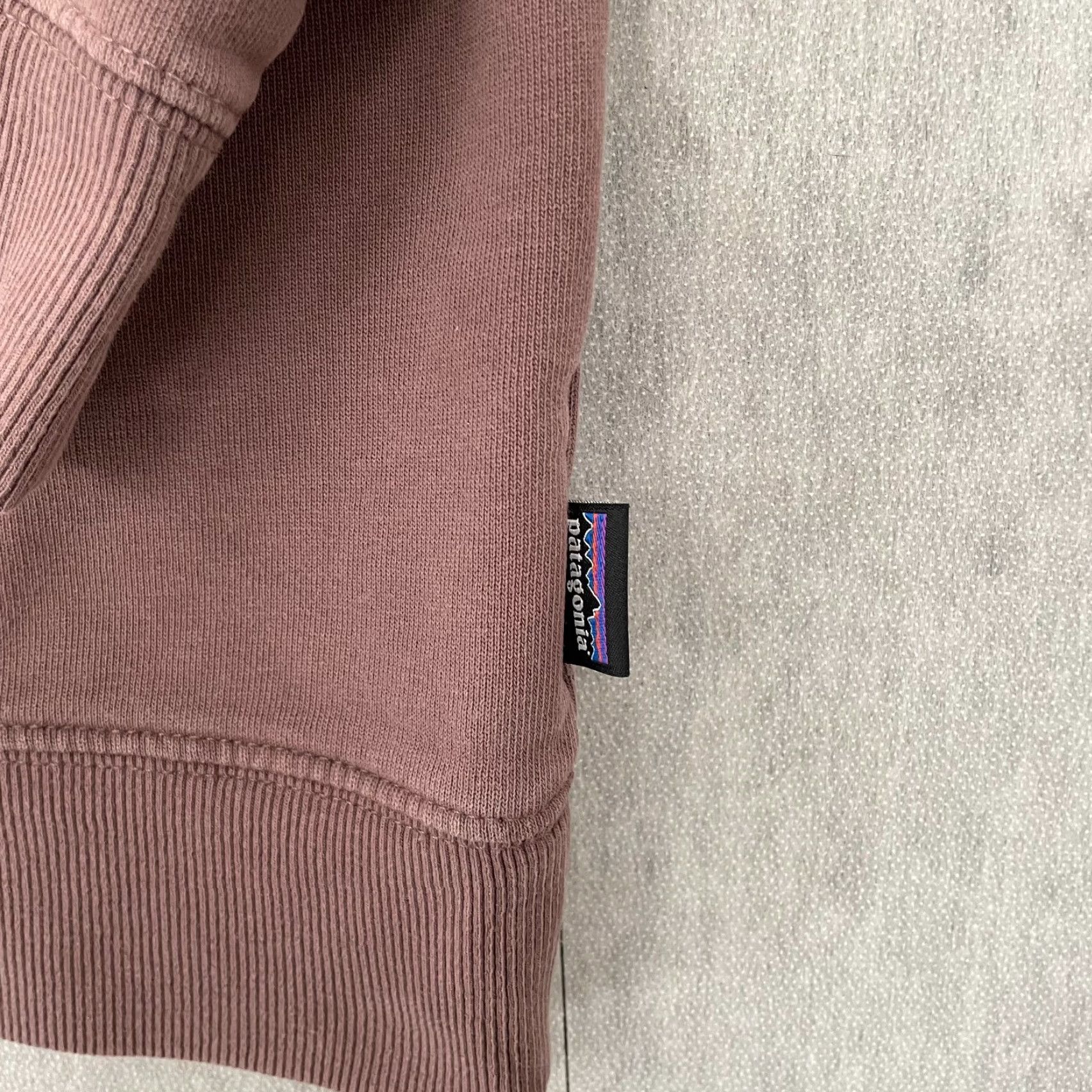 Patagonia Patagonia Sweatshirt Adult Medium Brown Flying Fish Surf Activism Logo Mens M Size US M / EU 48-50 / 2 - 3 Thumbnail