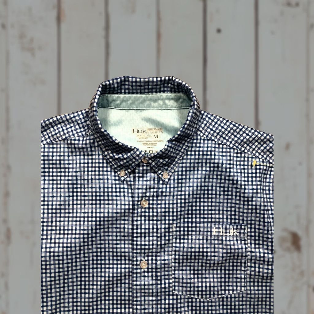 Vintage Huk Shirt Mens Medium Blue Check Short Sleeve Button Front Fishing Performance Size US M / EU 48-50 / 2 - 1 Thumbnail