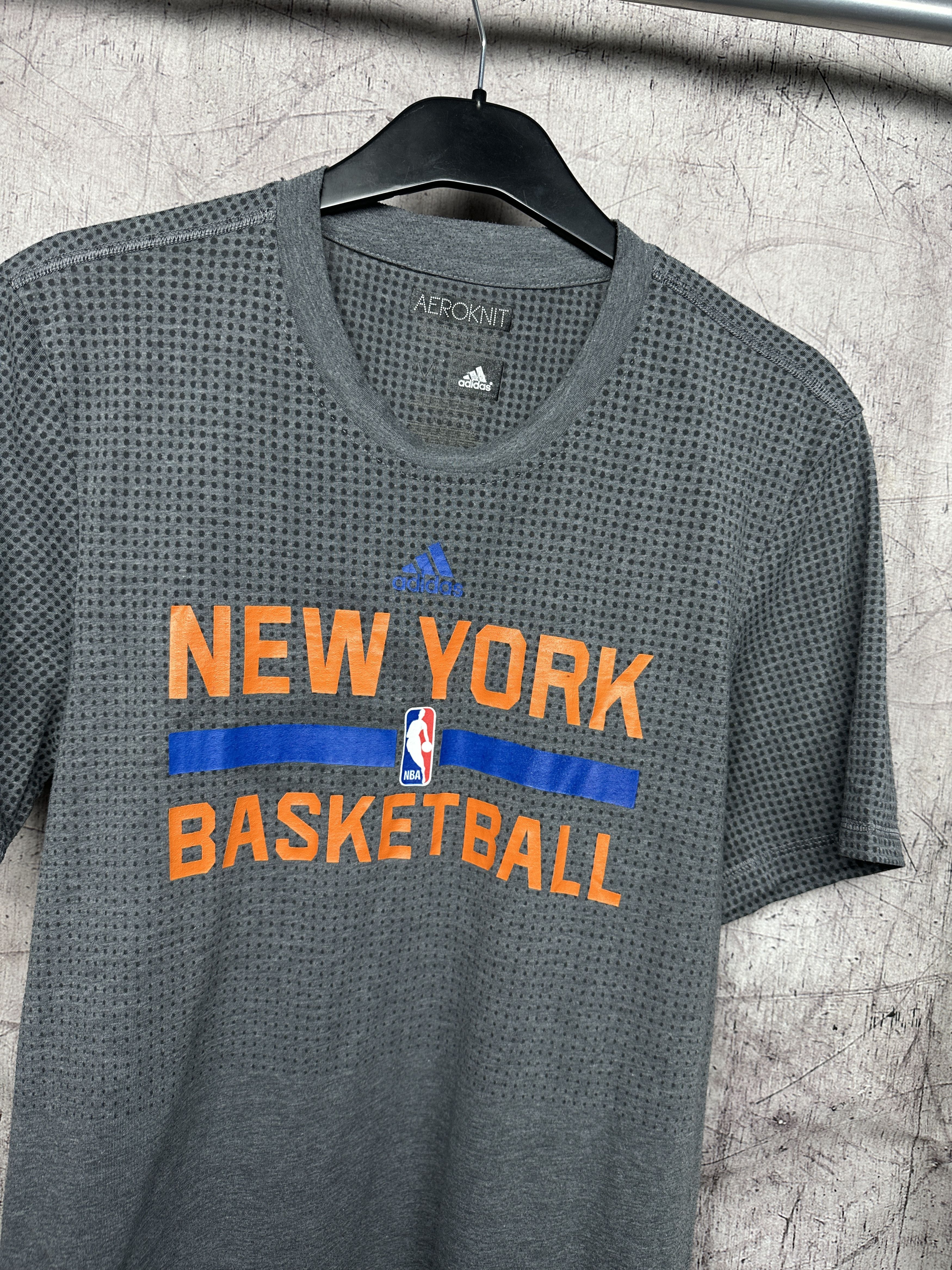 Adidas Adidas NBA Basketball Mens Aeroknit T-Shirt Size US L / EU 52-54 / 3 - 2 Thumbnail