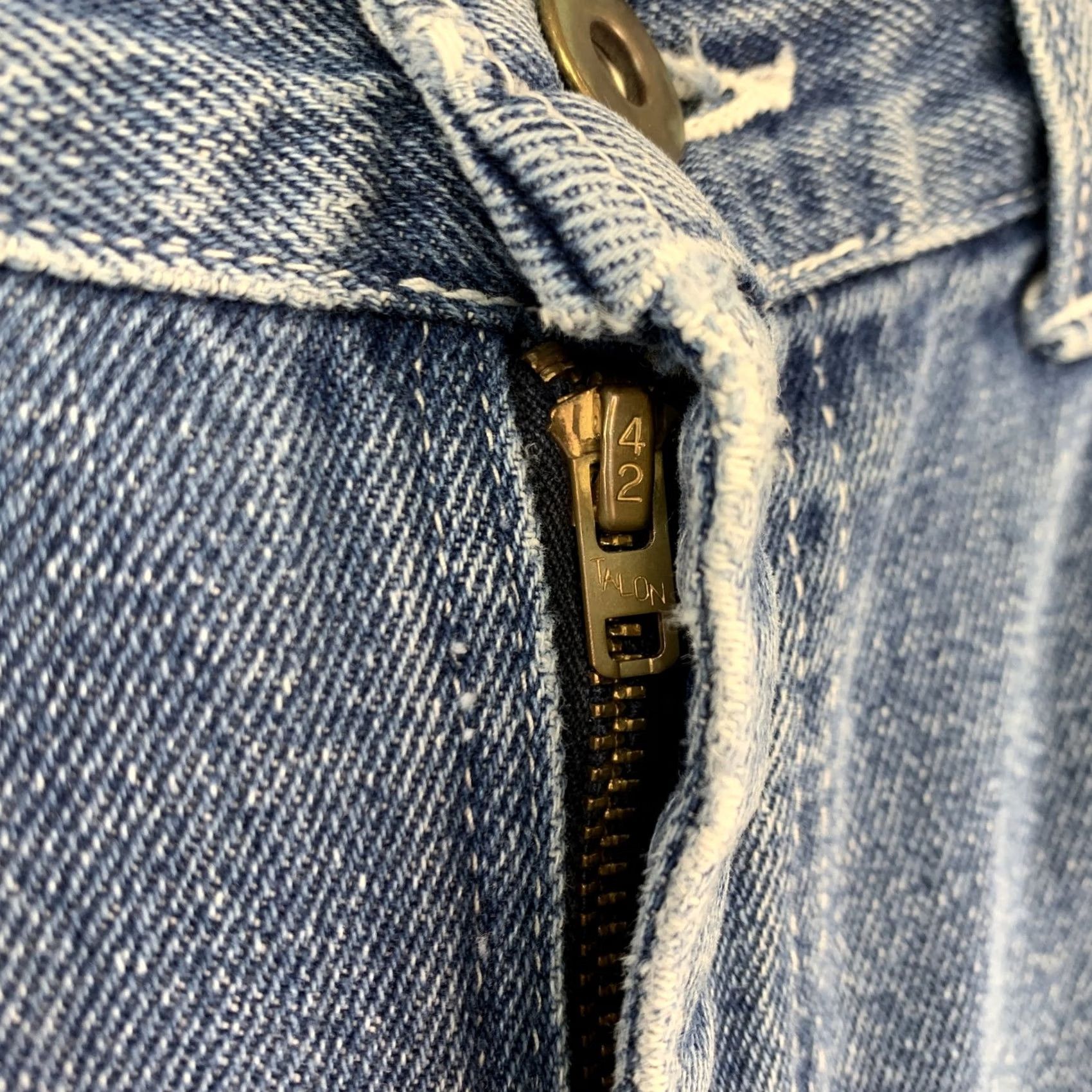 Lee VINTAGE Lee Mens Blue Jeans High Rise Straight Leg USA Talon Zipper 26" Waist 70s Jeans Blue Mens Size US 26 / EU 42 - 3 Thumbnail