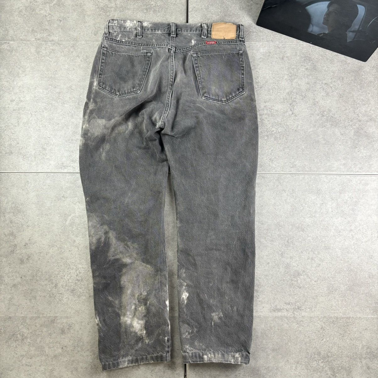 Wrangler Y2k faded black sunfaded wrangler jeans Size US 32 / EU 48 - 1 Thumbnail